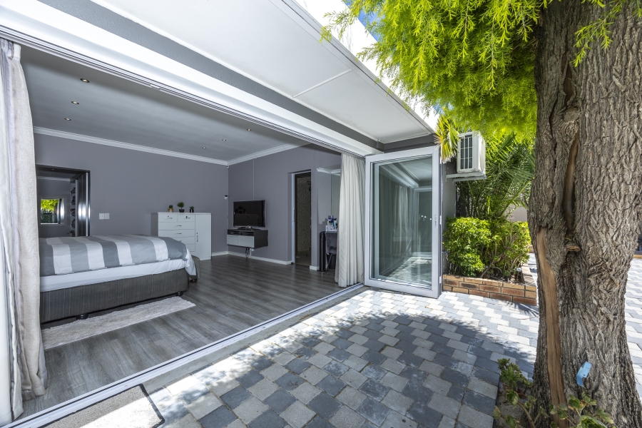 4 Bedroom Property for Sale in Welgemoed Western Cape